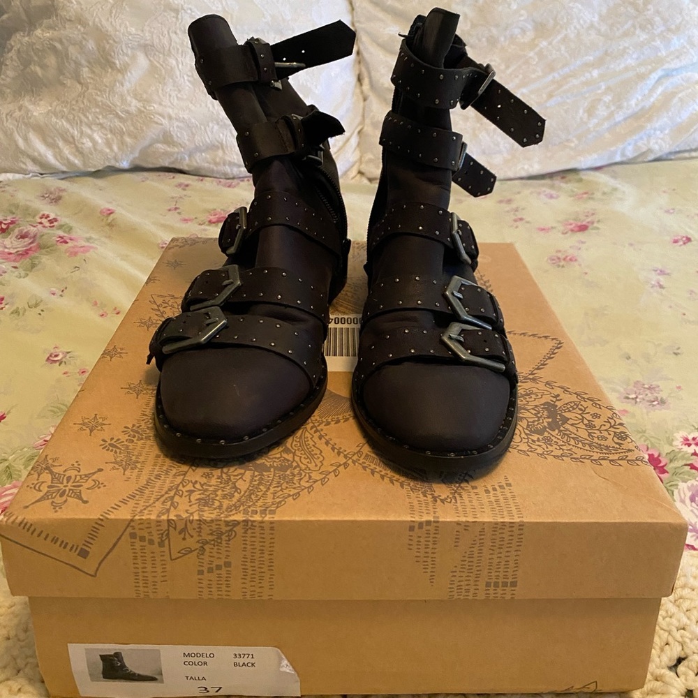 EUC Free People Ankle Boots 37